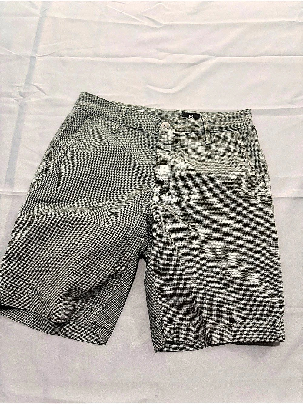 AG Adriano Goldschmied The Wanderer Short Houndstooth Shorts Gray Waist 29 Like